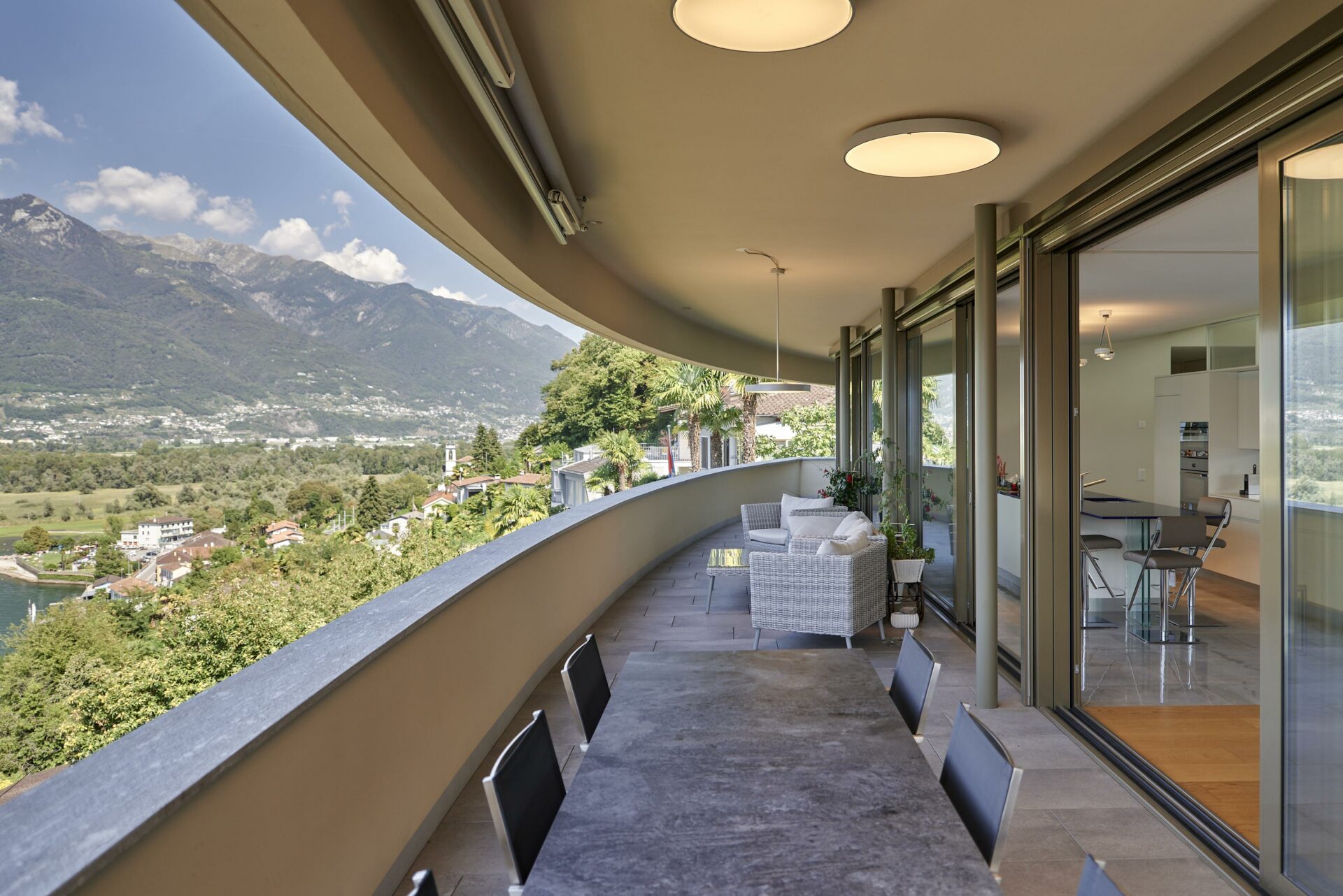 Spettacolare Villa nel Gambarogno, Forni & Gueli Studio di Architettura a Muralto in Ticino